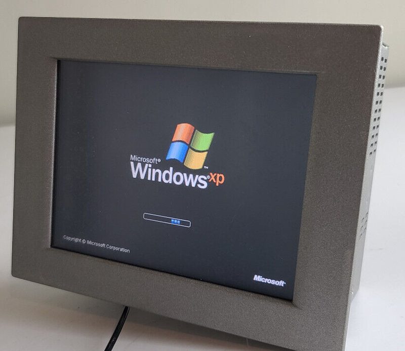 Промышленный компьютер LX-800T-R