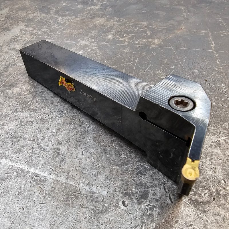 Режущий инструмент Sandvik LX123J062-16B-070