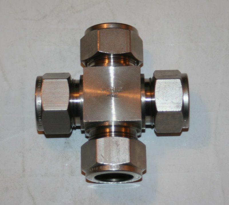 Фитинг Swagelok M-1210-4