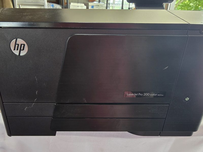 Лазерный принтер HPE M251NW