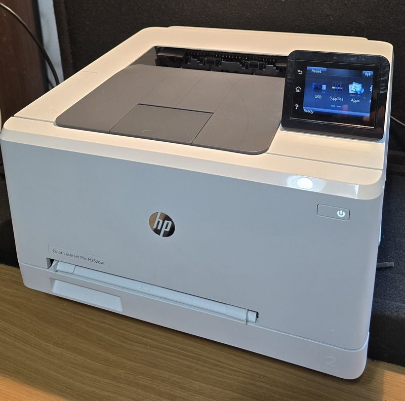 Лазерный принтер HPE M252DW