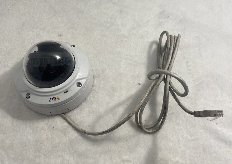 Камера Axis M3024-LVE