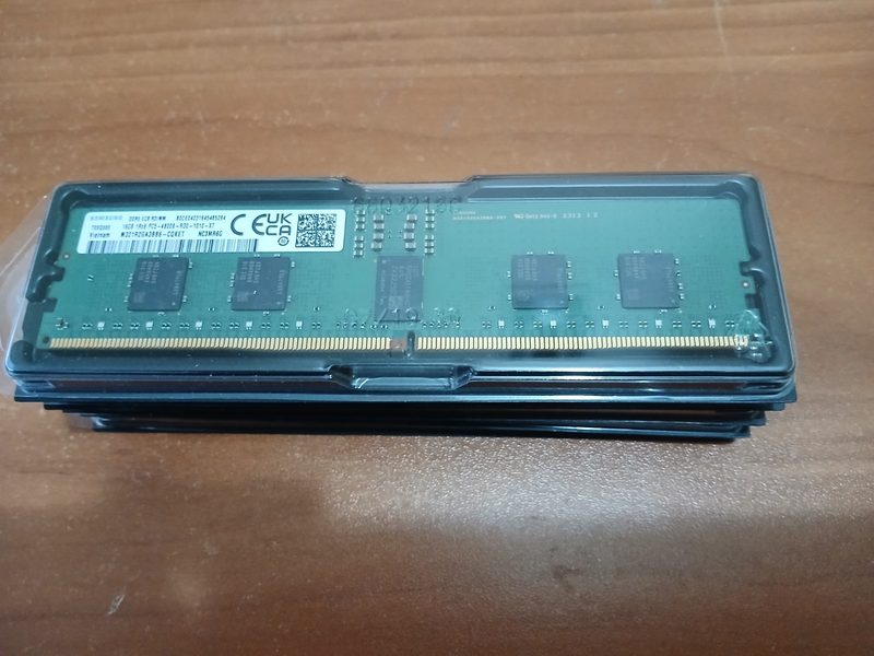 Модуль памяти Samsung M321R2GA3BB6
