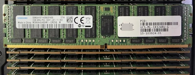 Модуль памяти Samsung M386A4G40DM1-CRC
