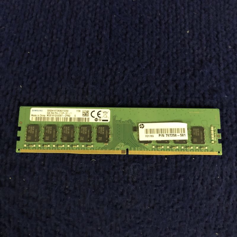 Модуль памяти Samsung M391A1G43EB1-CPBQ