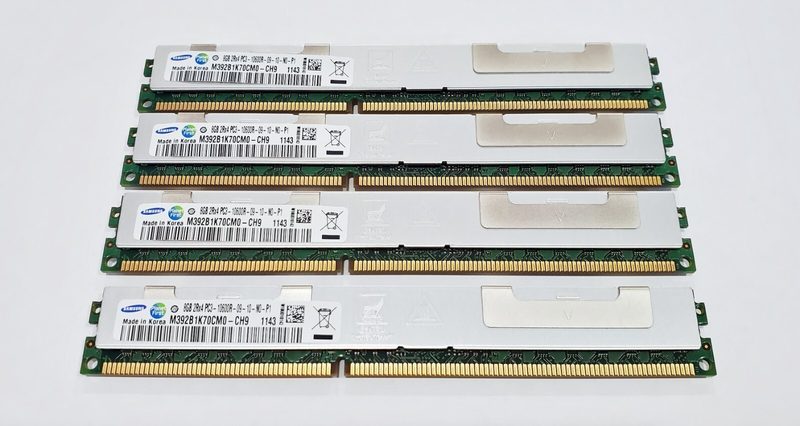 Модуль памяти Samsung M392B1K70CM0-CH9