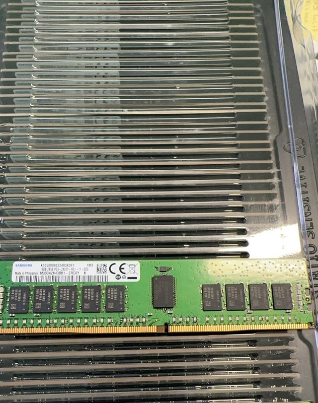 Модуль памяти Samsung M393A2K43BB1-CTD