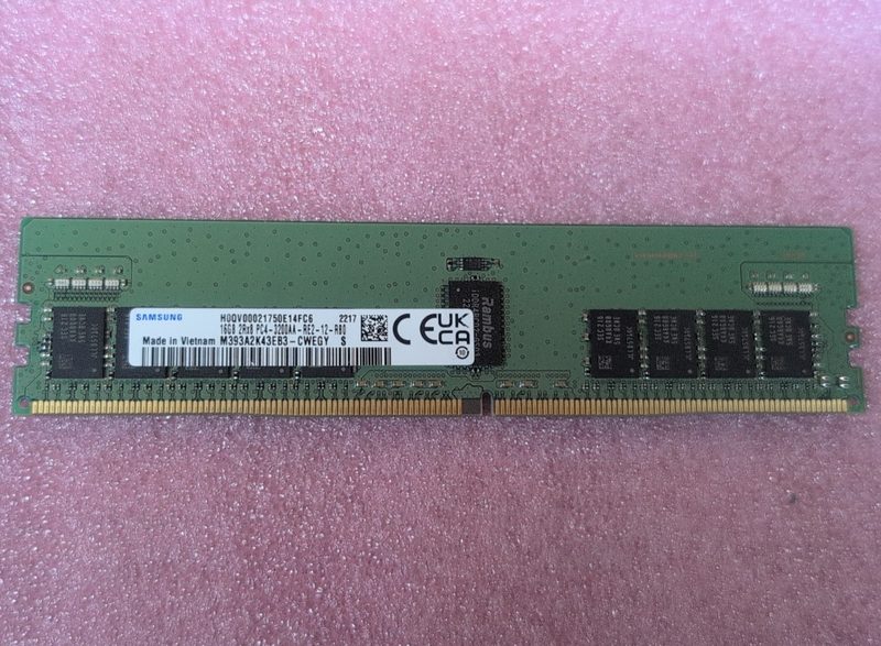 Модуль памяти Samsung M393A2K43EB3-CWEGY