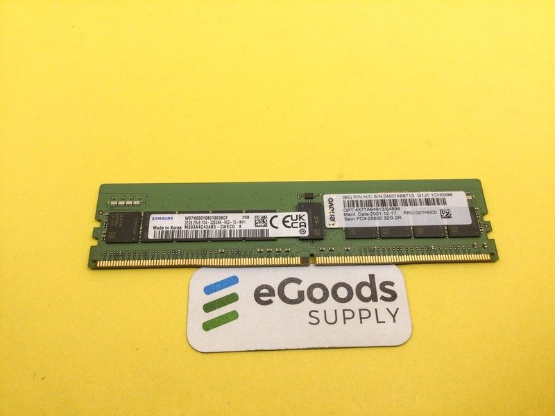 Модуль памяти Samsung M393A4G43AB3-CWE
