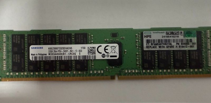 Модуль памяти Samsung M393A4K40CB1-CRC0Q