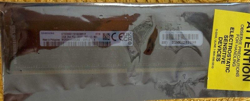 Модуль памяти Samsung M393A4K40CB2-CVFCO