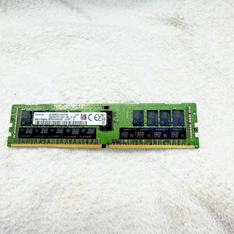 Модуль памяти Samsung M393A4K40DB2-CVFBY
