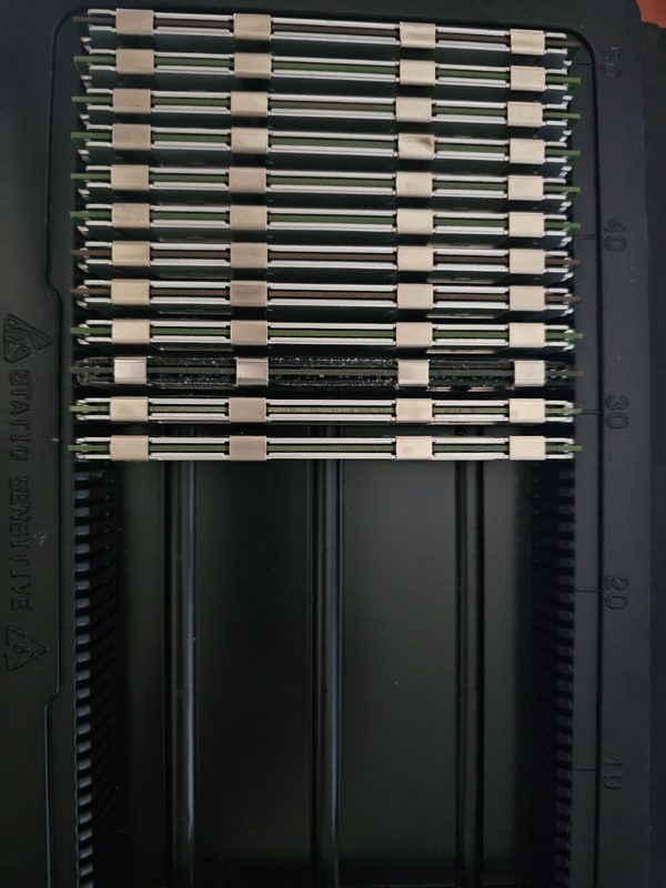 Модуль памяти Samsung M393B1K70BH1-CF8