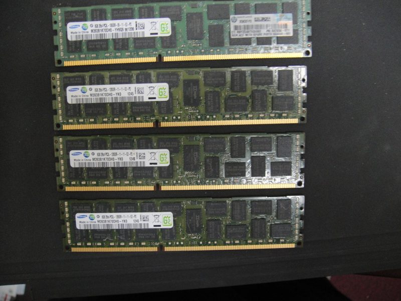 Модуль памяти Samsung M393B1K70DH0-CK0