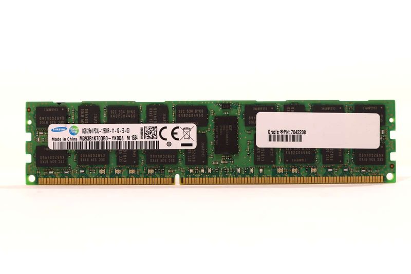 Модуль памяти Samsung M393B1K70QB0-YK0Q8
