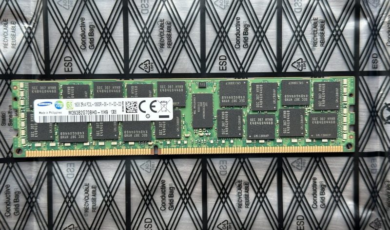 Модуль памяти Dell M393B2G70BHO-YH9