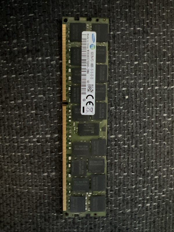 Модуль памяти Samsung M393B2G70QH0-CMA