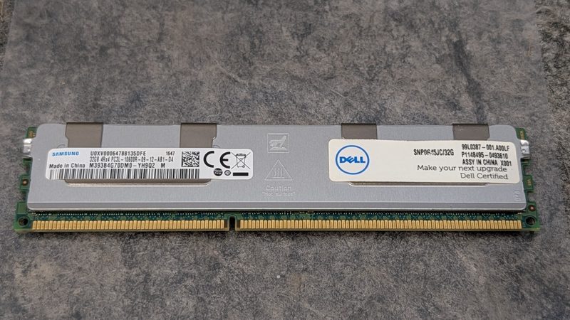 Модуль памяти Samsung M393B4G70DM0-YH9Q2