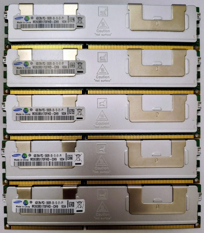 Модуль памяти Samsung M393B5170FHD-CH9