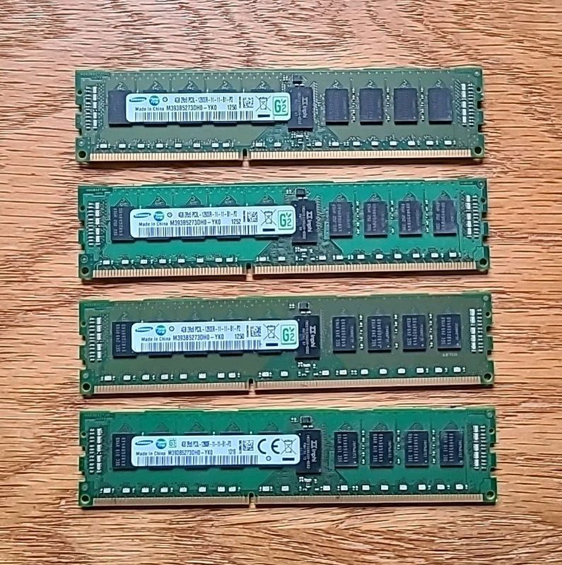 Модуль памяти Samsung M393B5273DH0-YK0