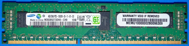 Модуль памяти Samsung M393B5273DH0