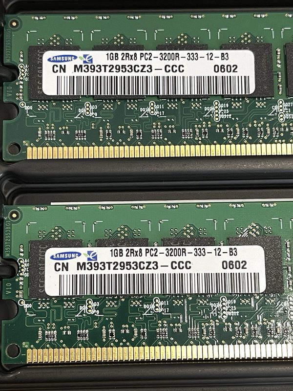 Модуль памяти Samsung M393T2953CZ3-CCC