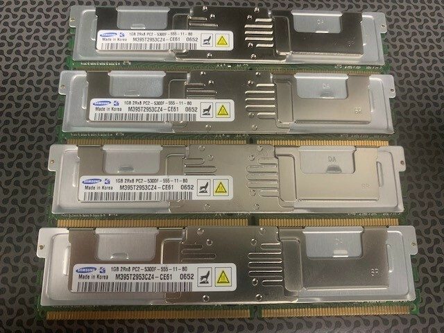 Модуль памяти Samsung M395T2953CZ4-CE61