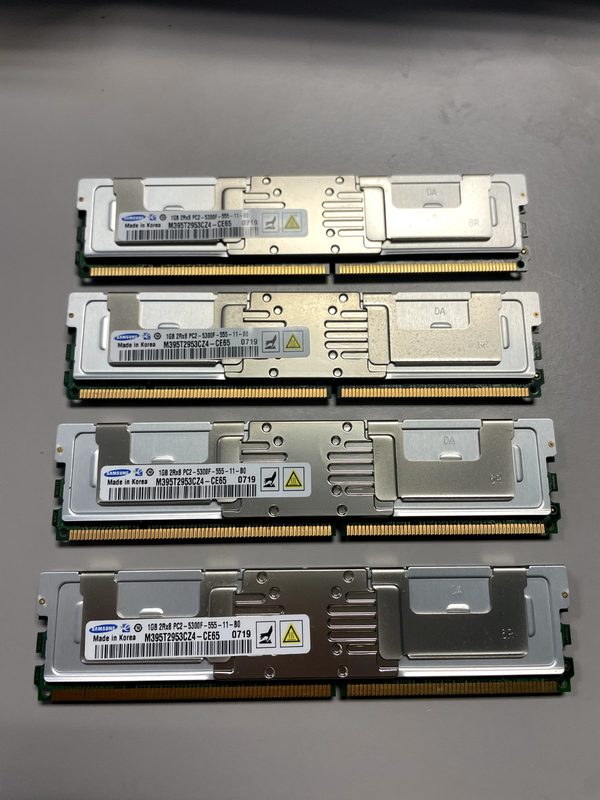 Модуль памяти Samsung M395T2953CZ4-CE65