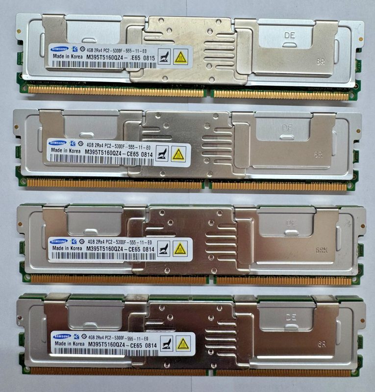 Модуль памяти Samsung M395T5160QZ4-CE6