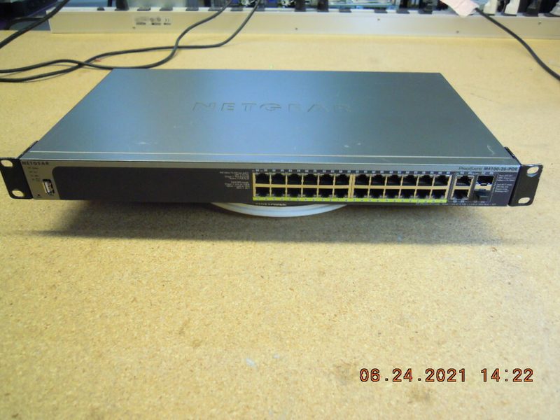 Коммутатор Netgear M4100-26-POE