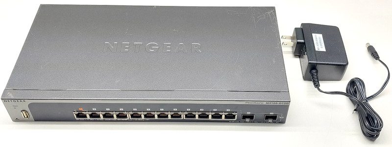 Коммутатор Netgear M4100-D12G