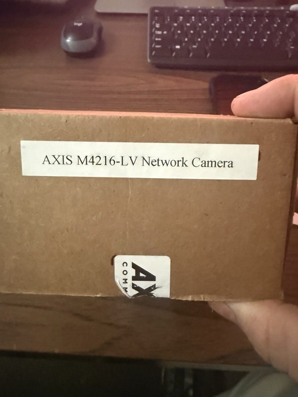 Камера Axis M4216-LV