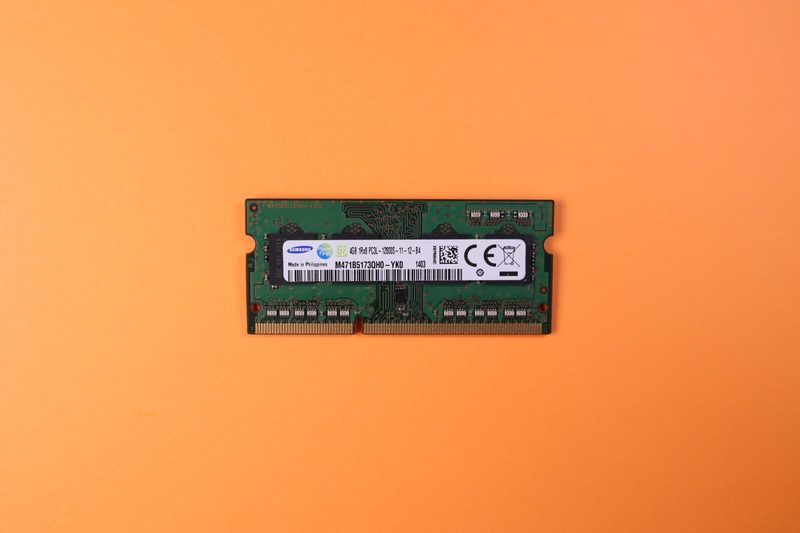 Модуль памяти Samsung M471B5173QH0-YK0