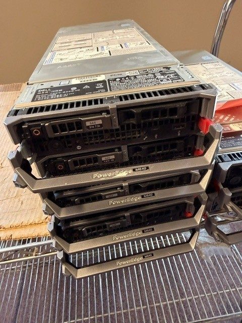 Сервер Dell M640