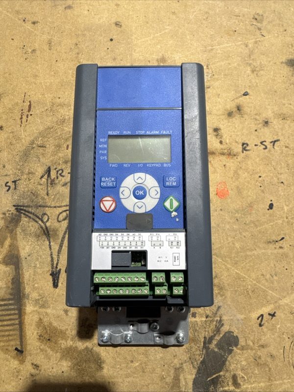 Частотный преобразователь MA010-0006-4M1H1-3SA