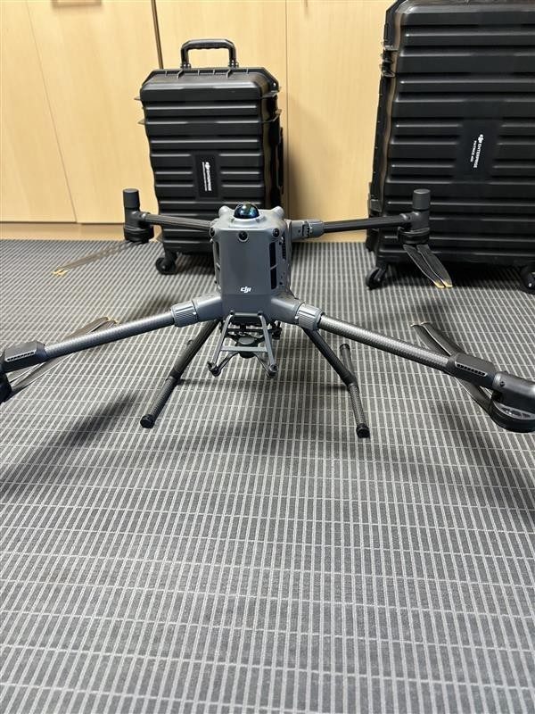 Дрон DJI MATRICE 400