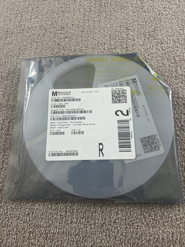 Микросхема Analog Devices MAX6104EUR+T