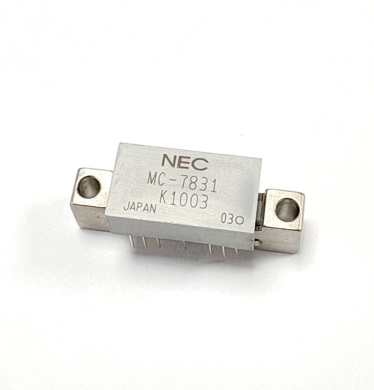 Усилитель MC-7831