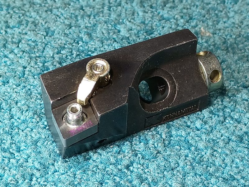 Режущий инструмент Kennametal MCLNR20CA4C