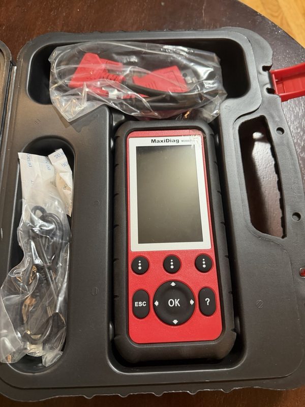 Диагностический сканер Autel MD808