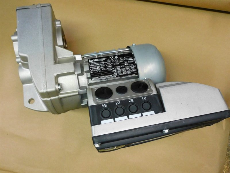 Электродвигатель Lenze MDEMAXX063-42COU