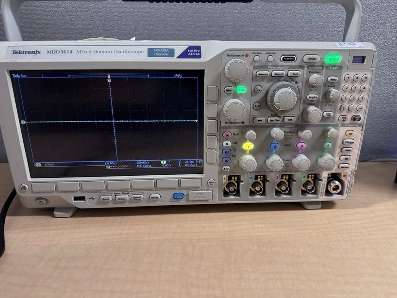 Осциллограф Tektronix MDO3014