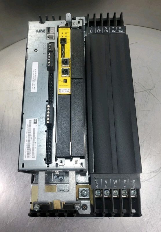 Частотный преобразователь MDX61B0150-503-4-0T