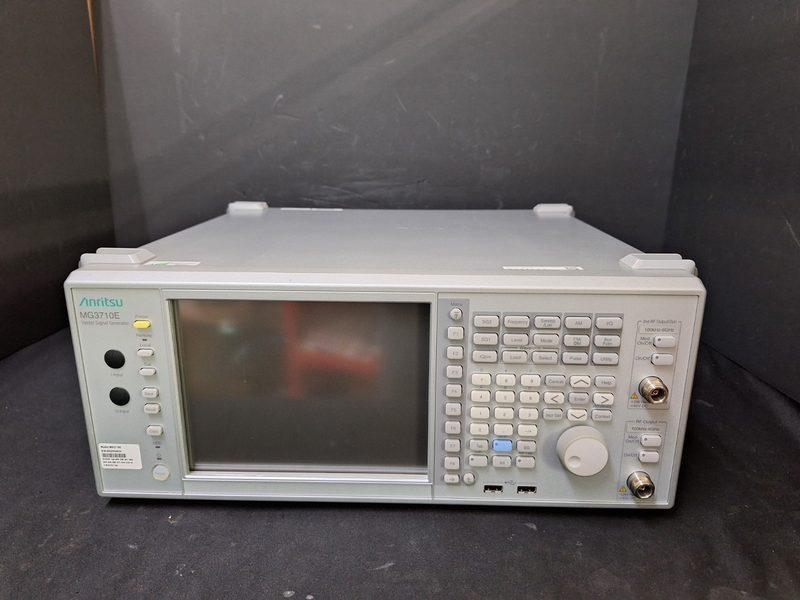 Генератор сигналов Anritsu MG3710E