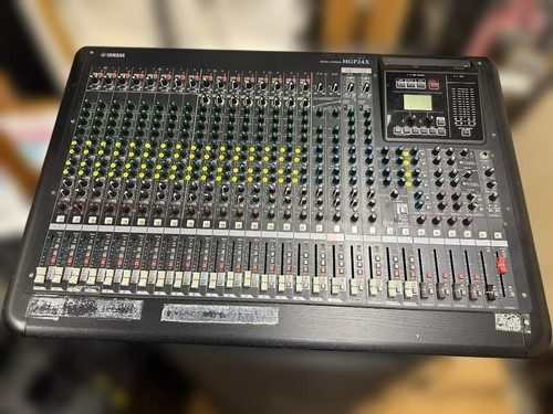 Микшерный пульт MGP24X