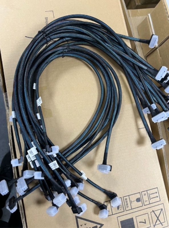 Кабель Dell MHH6D