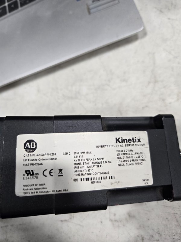 Серводвигатель Allen-Bradley MPL-A1520F-V-X204