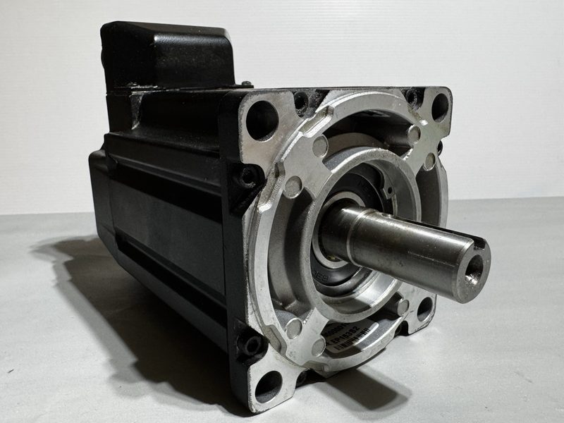 Серводвигатель Allen-Bradley MPL-A420P-HJ22AA