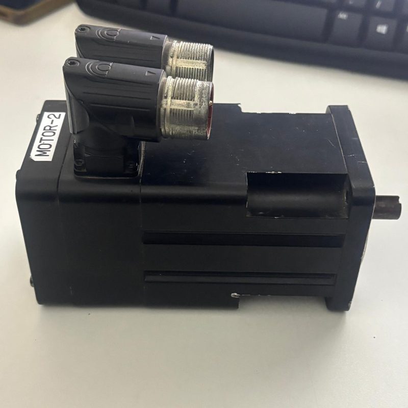Серводвигатель Allen-Bradley MPL-B220T-HJ72AA