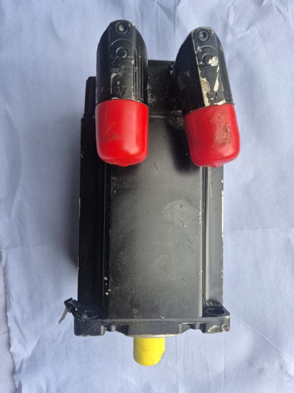 Серводвигатель Allen-Bradley MPL-B430P-MJ72AA